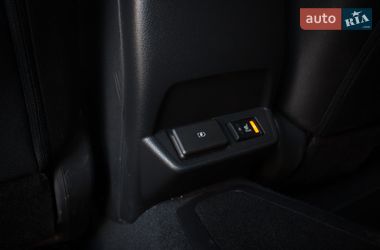 Хетчбек Nissan Leaf 2020 в Києві