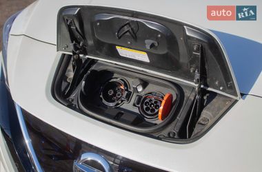 Хетчбек Nissan Leaf 2020 в Києві