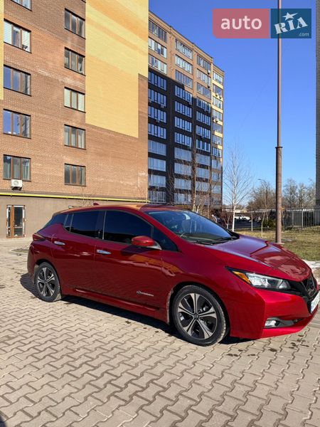 Хэтчбек Nissan Leaf 2018 в Житомире