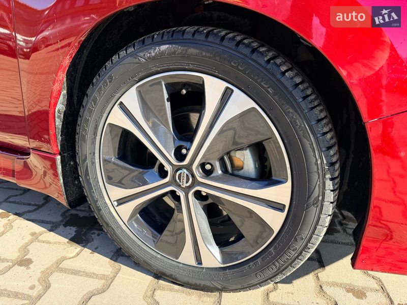 Хэтчбек Nissan Leaf 2018 в Житомире