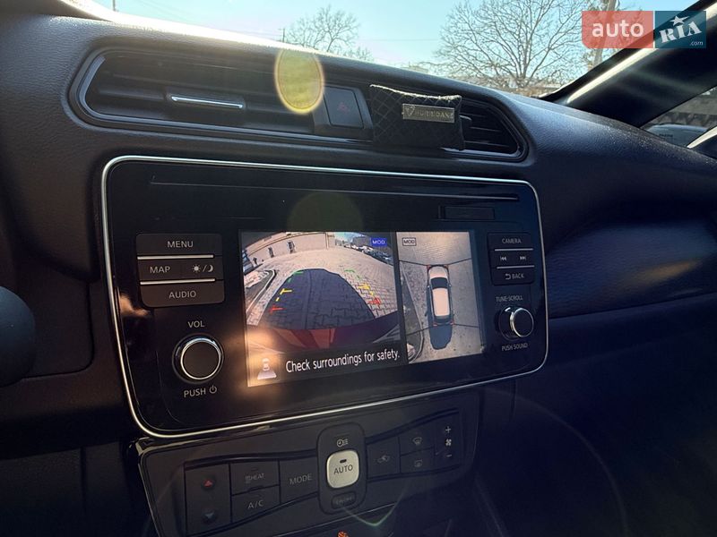Хэтчбек Nissan Leaf 2018 в Житомире