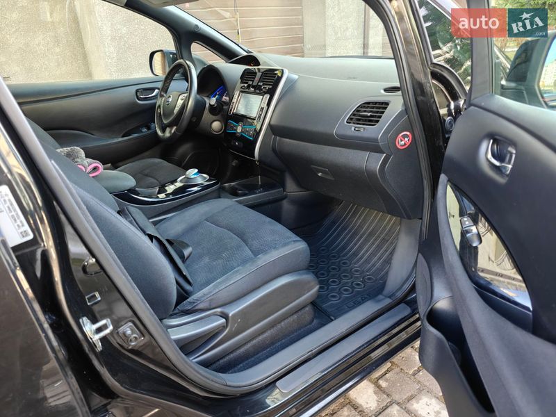 Хэтчбек Nissan Leaf 2014 в Ивано-Франковске