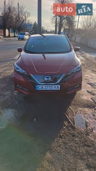 Хэтчбек Nissan Leaf 2018 в Черкассах