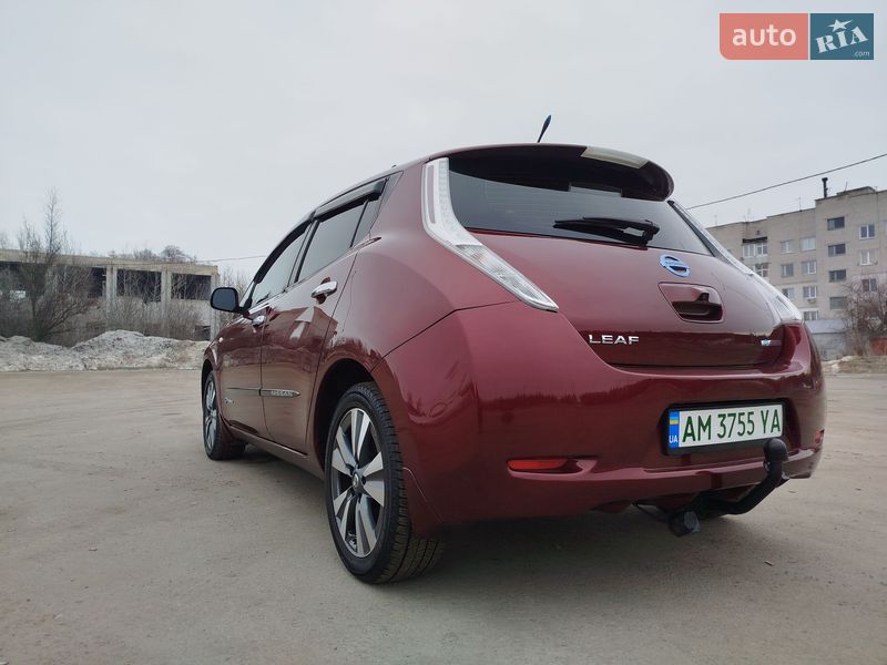 Хетчбек Nissan Leaf 2016 в Житомирі