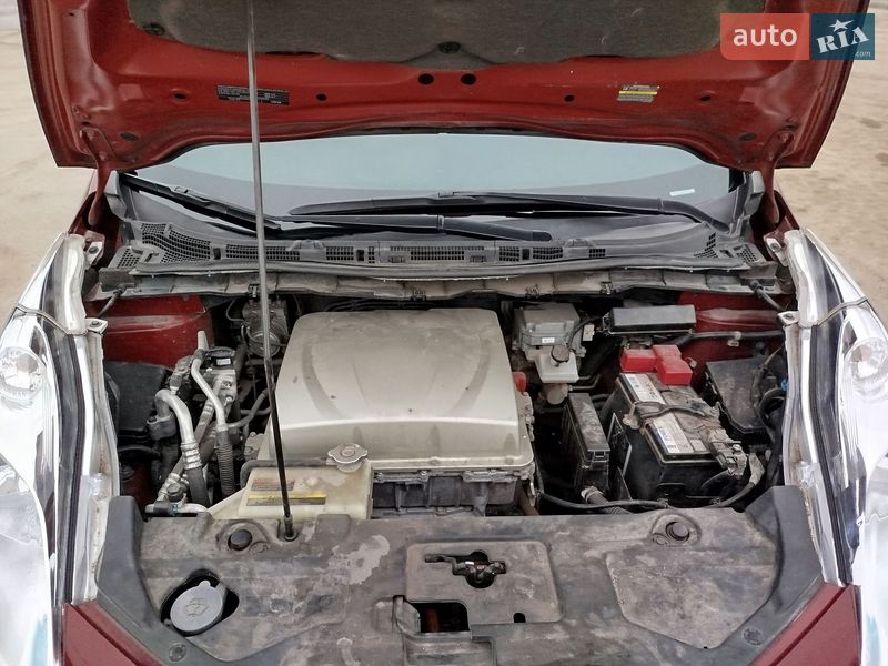 Хетчбек Nissan Leaf 2016 в Житомирі