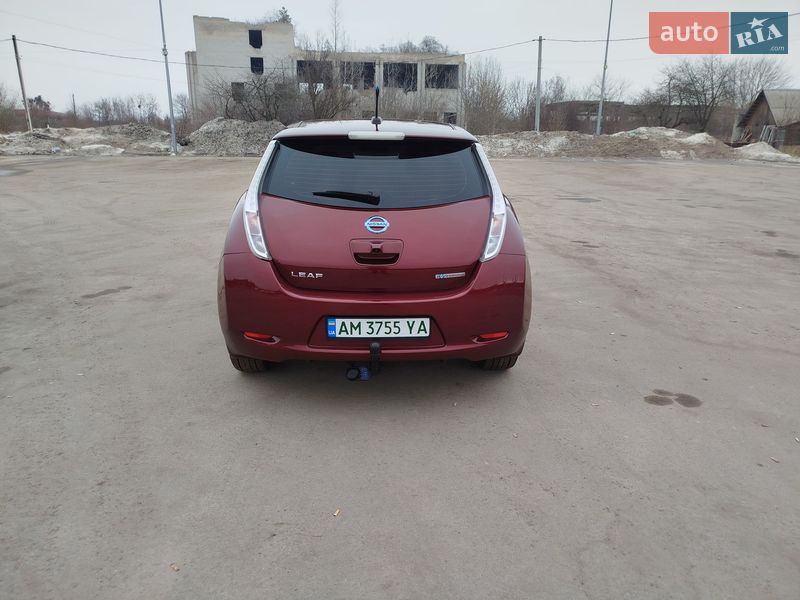 Хетчбек Nissan Leaf 2016 в Житомирі