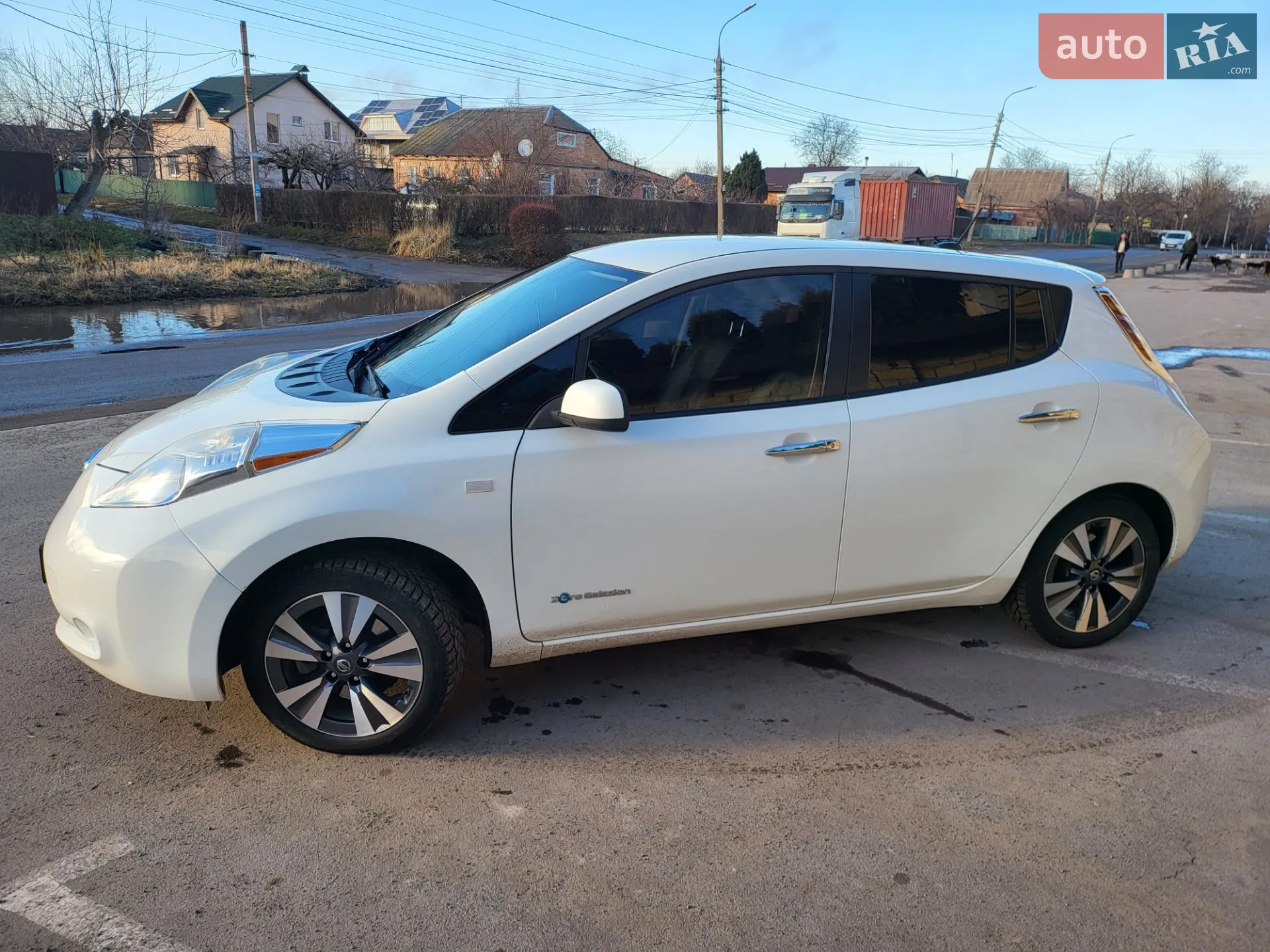 2016 Nissan Leaf - мініатюра 3