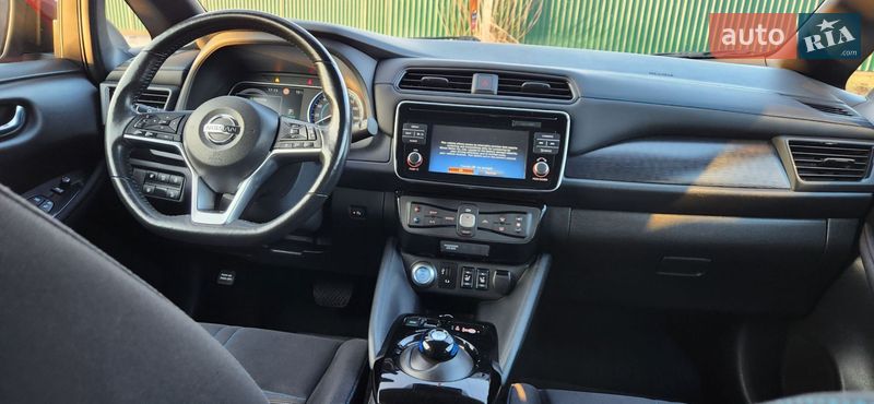 Хэтчбек Nissan Leaf 2018 в Ровно