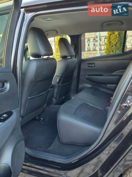 Хетчбек Nissan Leaf 2018 в Золочеві