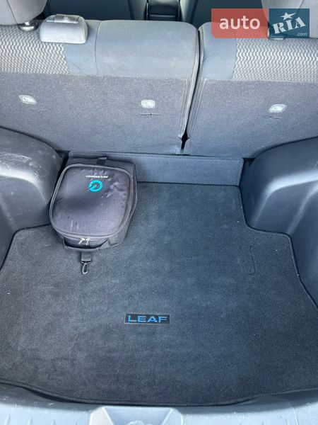 Хэтчбек Nissan Leaf 2016 в Киеве