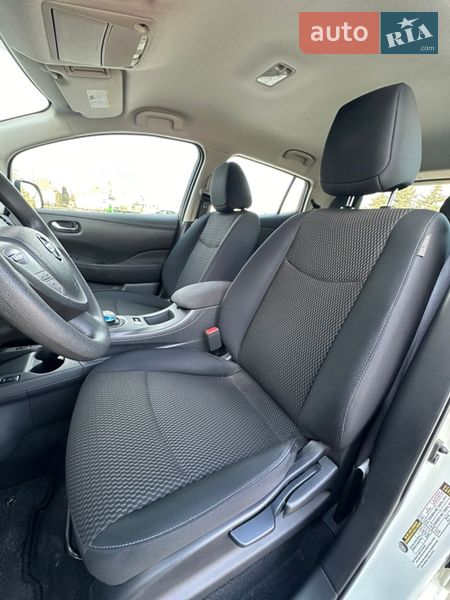 Хэтчбек Nissan Leaf 2016 в Киеве