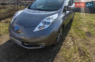 Хетчбек Nissan Leaf 2013 в Одесі
