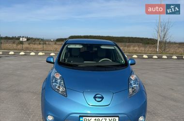 Хетчбек Nissan Leaf 2011 в Радивиліві