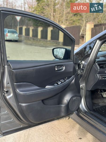 Хетчбек Nissan Leaf 2018 в Львові