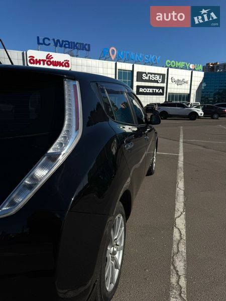 Хэтчбек Nissan Leaf 2014 в Одессе