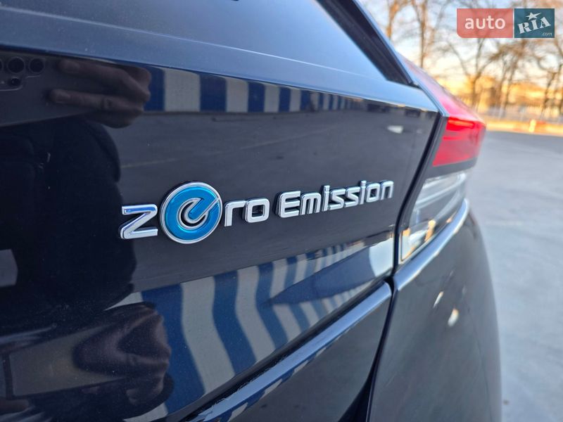 Хэтчбек Nissan Leaf 2020 в Одессе