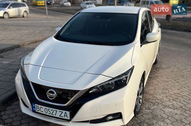 Хэтчбек Nissan Leaf 2018 в Львове