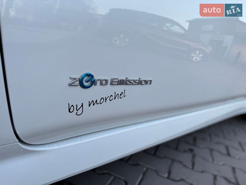 Хэтчбек Nissan Leaf 2018 в Владимире