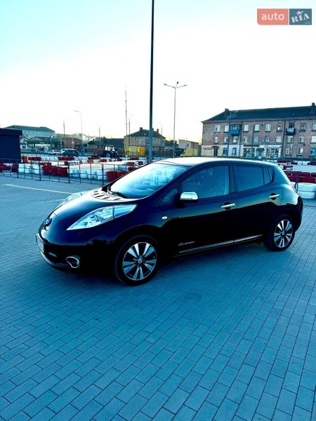 Хетчбек Nissan Leaf 2013 в Вінниці