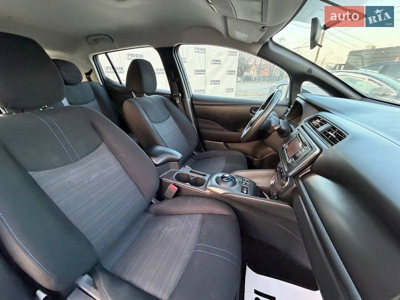 Хетчбек Nissan Leaf 2018 в Луцьку