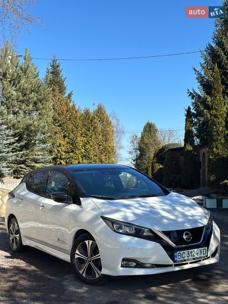 Хетчбек Nissan Leaf 2018 в Львові