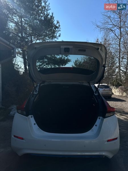 Хетчбек Nissan Leaf 2018 в Львові