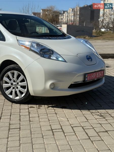 Хэтчбек Nissan Leaf 2016 в Каменец-Подольском