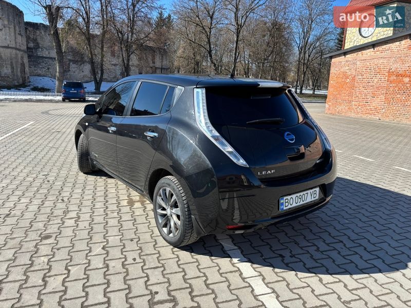 Хетчбек Nissan Leaf 2016 в Бережанах