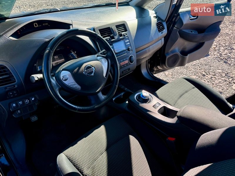 Хетчбек Nissan Leaf 2014 в Рівному