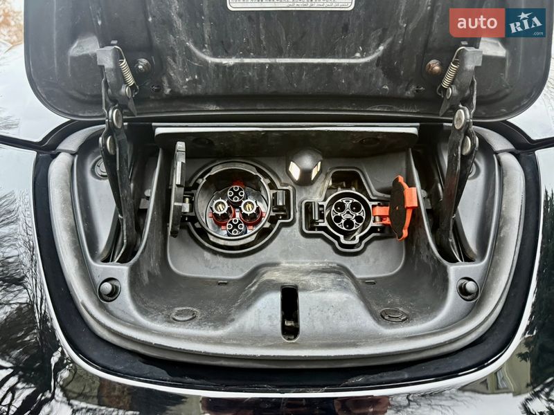 Хетчбек Nissan Leaf 2014 в Рівному