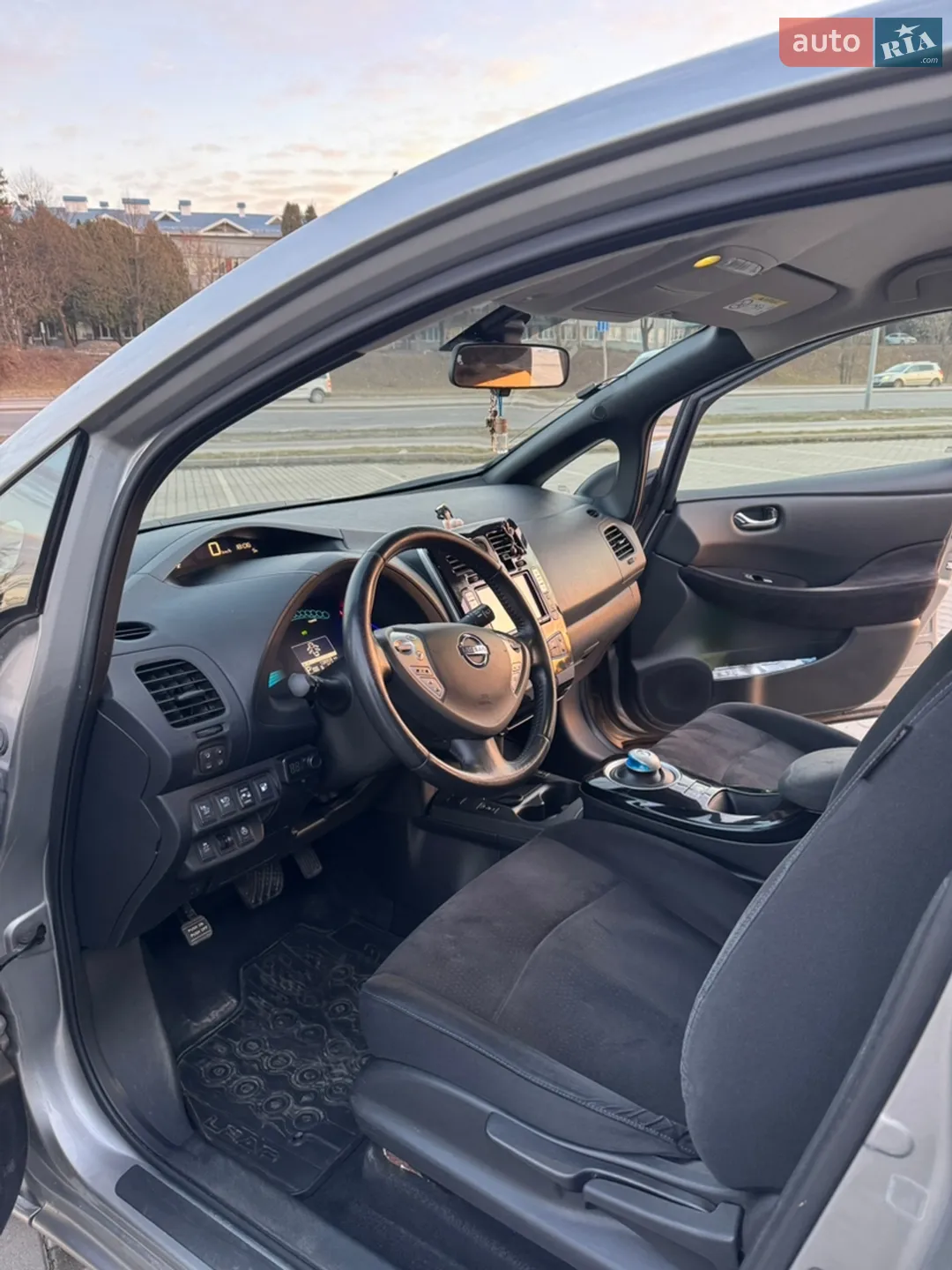 2015 Nissan Leaf - мініатюра 15