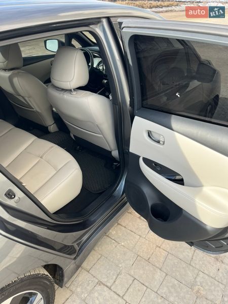 Хэтчбек Nissan Leaf 2018 в Тернополе