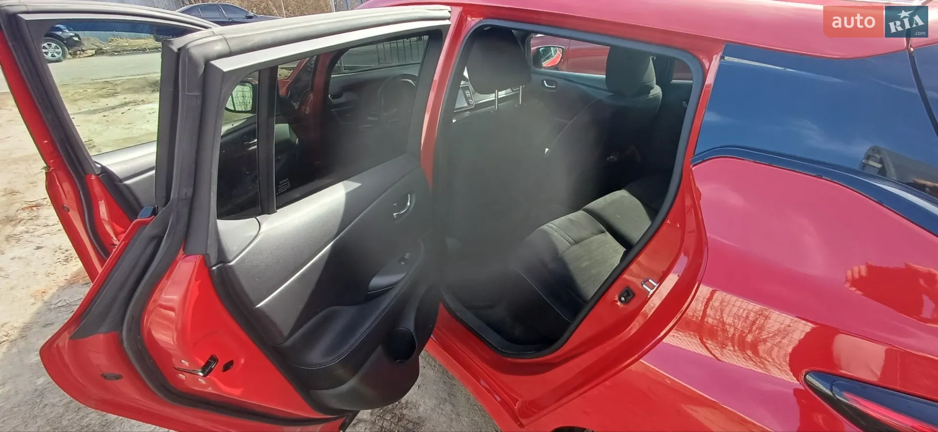 2021 Nissan Leaf - мініатюра 11