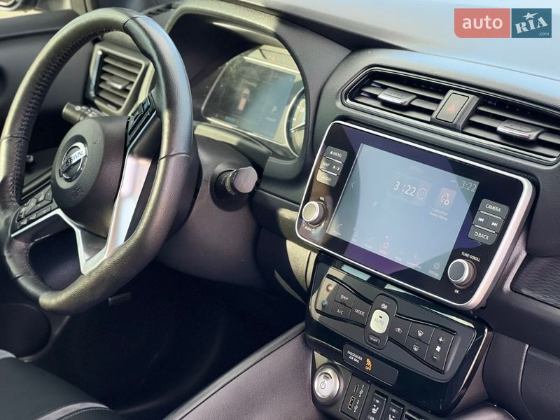 Хэтчбек Nissan Leaf 2020 в Кропивницком