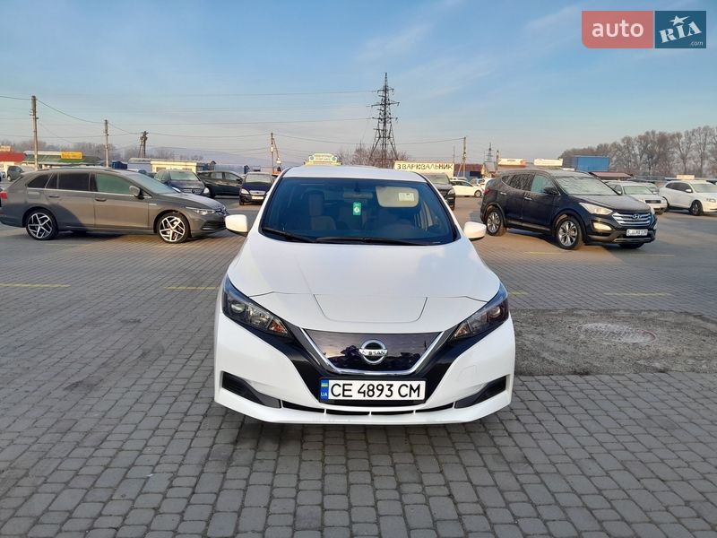 Хэтчбек Nissan Leaf 2019 в Черновцах