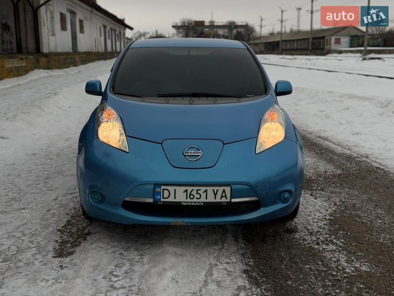 Хэтчбек Nissan Leaf 2014 в Любаре