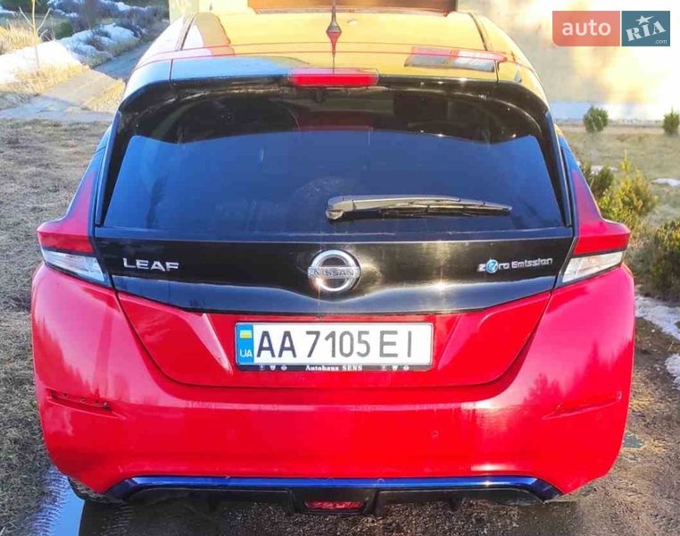 Хетчбек Nissan Leaf 2018 в Києві