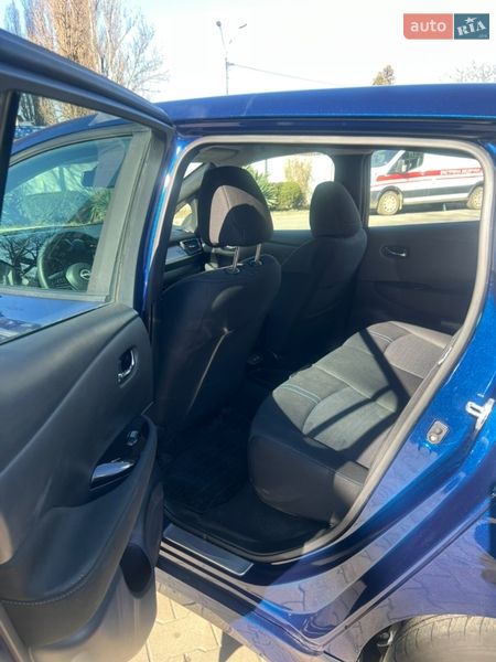 Хетчбек Nissan Leaf 2024 в Одесі