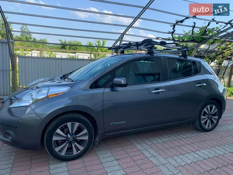 Хетчбек Nissan Leaf 2017 в Львові