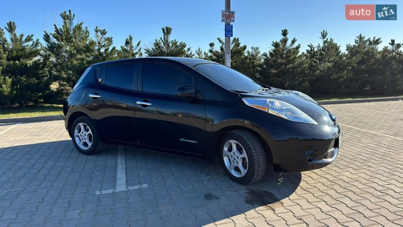 Хетчбек Nissan Leaf 2014 в Одесі
