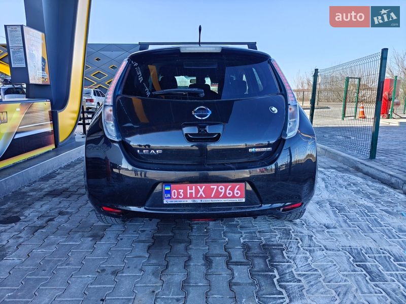 Хетчбек Nissan Leaf 2014 в Івано-Франківську