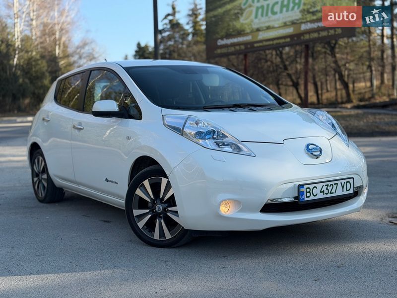 Хетчбек Nissan Leaf 2013 в Трускавці