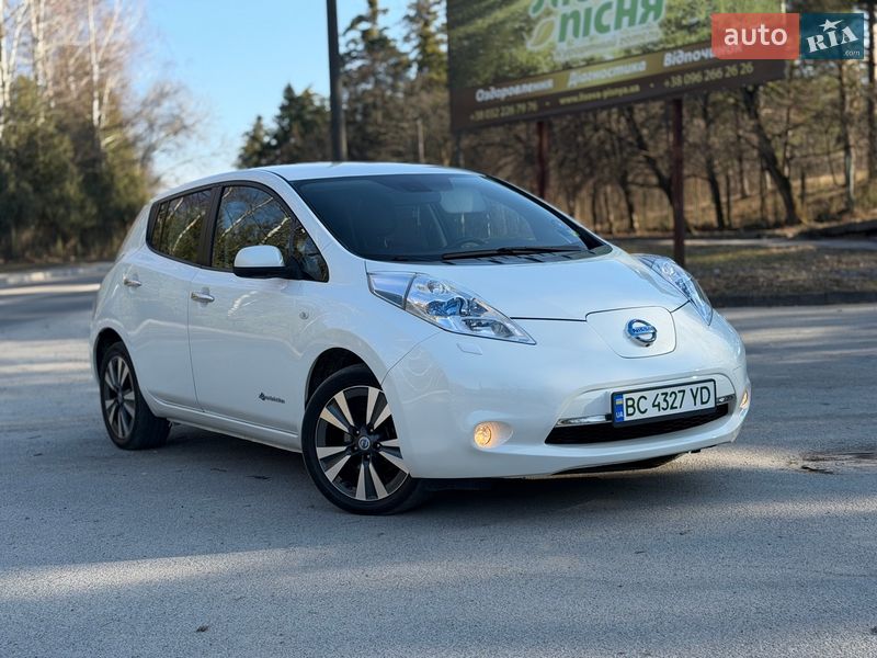Хетчбек Nissan Leaf 2013 в Трускавці