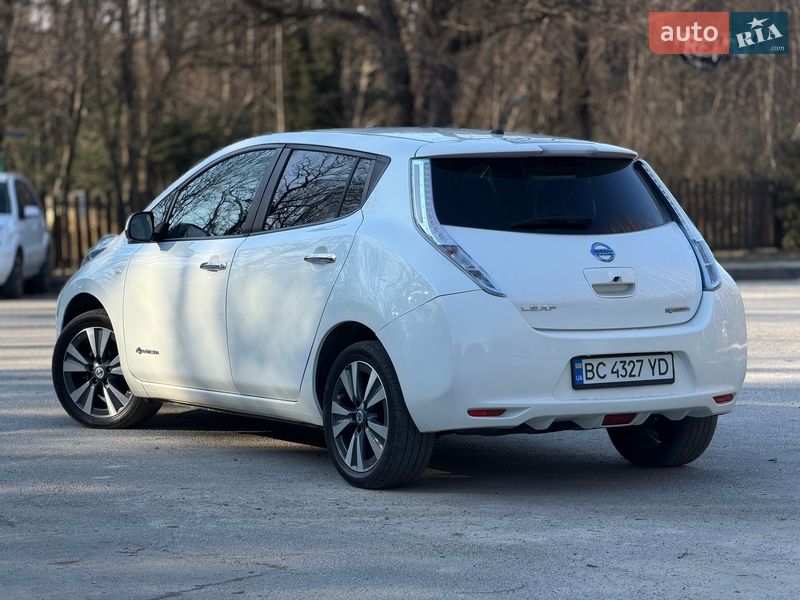 Хетчбек Nissan Leaf 2013 в Трускавці