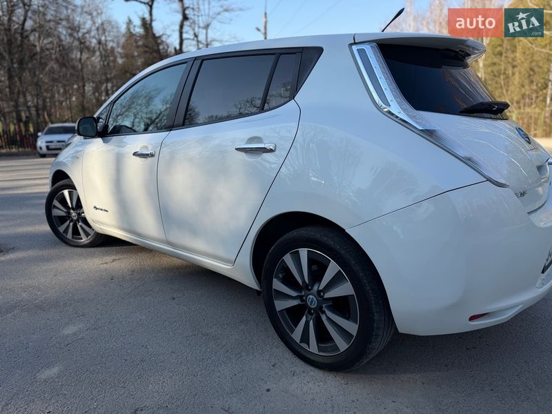 Хетчбек Nissan Leaf 2013 в Трускавці