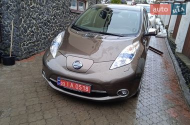 Хэтчбек Nissan Leaf 2016 в Ровно