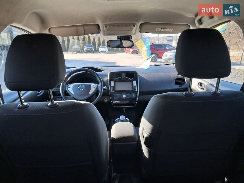 Хэтчбек Nissan Leaf 2014 в Ровно