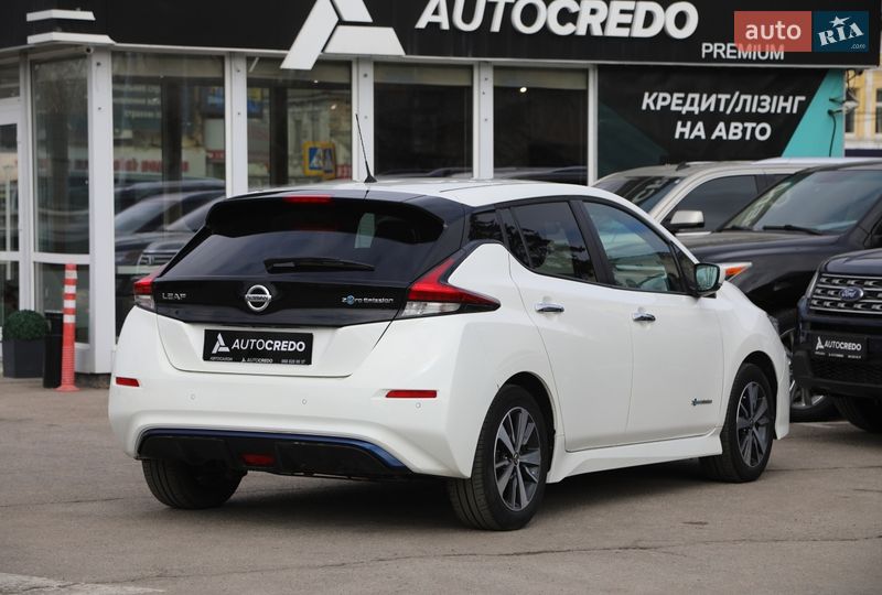Хэтчбек Nissan Leaf 2018 в Харькове