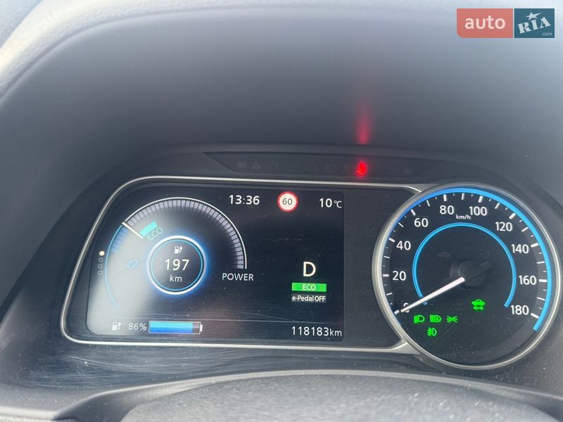 Хэтчбек Nissan Leaf 2018 в Житомире