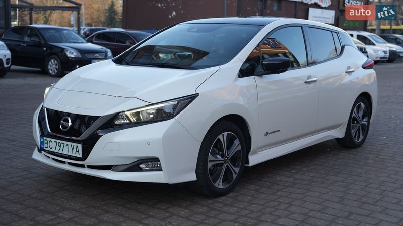 Хэтчбек Nissan Leaf 2018 в Львове
